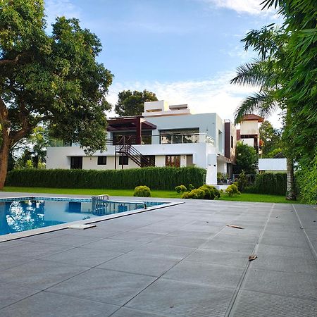 Nadhiyoram River Retreat Kochi Exterior foto