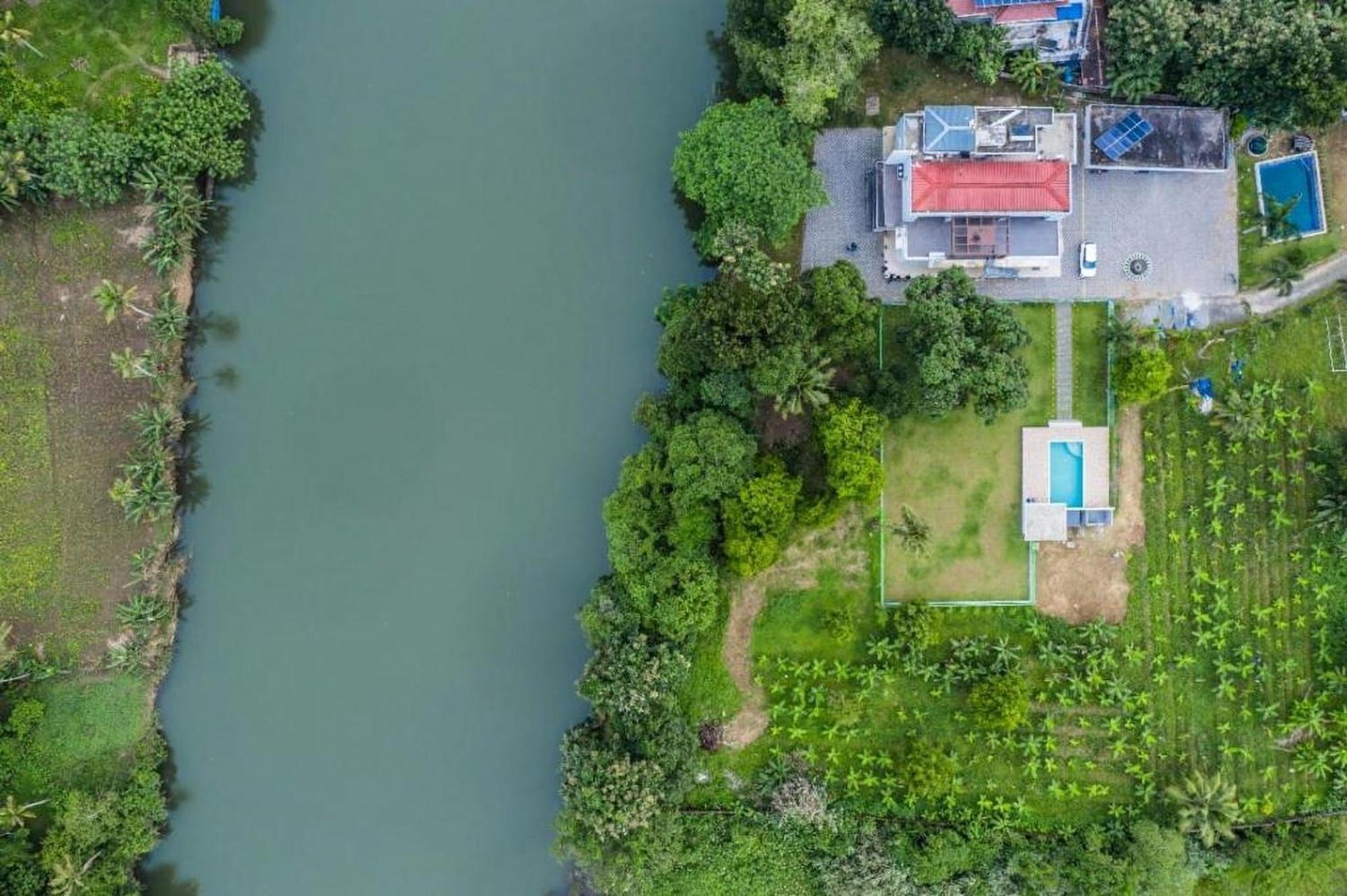 Nadhiyoram River Retreat Kochi Exterior foto