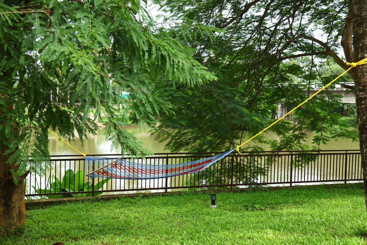 Nadhiyoram River Retreat Kochi Exterior foto